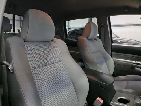 Used 2012 Toyota Tacoma 4x4 Double Cab w/ TRD Sport Pkg image 16