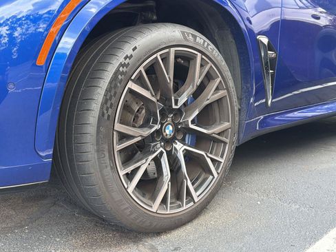 Used 2021 BMW X5 M w/ Executive Package AWD/4WD image 2