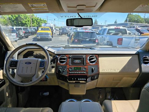 Used 2008 Ford F250 XLT AWD/4WD image 12