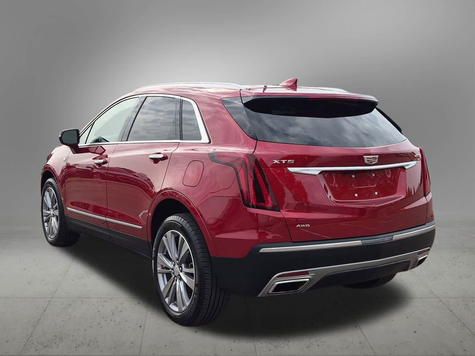 Used 2024 Cadillac XT5 Premium Luxury AWD/4WD image 4