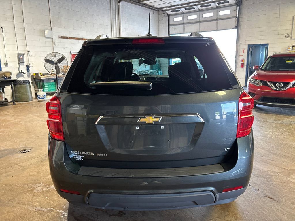 Used 2017 Chevrolet Equinox LT w/ Convenience Package AWD/4WD image 7