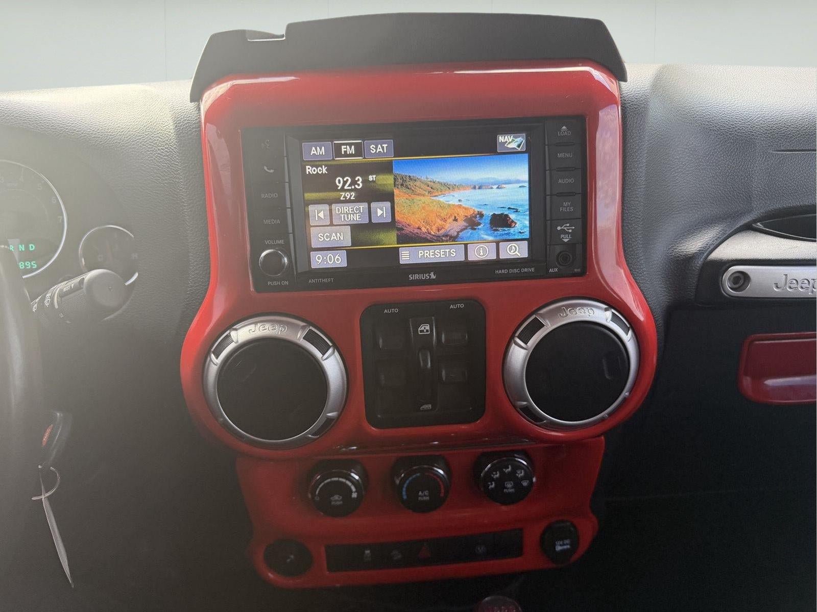 Used 2013 Jeep Wrangler Unlimited Sahara w/ Connectivity Group AWD/4WD image 14