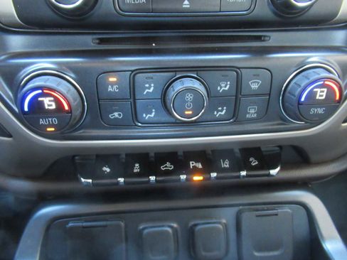 Used 2014 GMC Sierra 1500 Denali w/ Driver Alert Package image 32