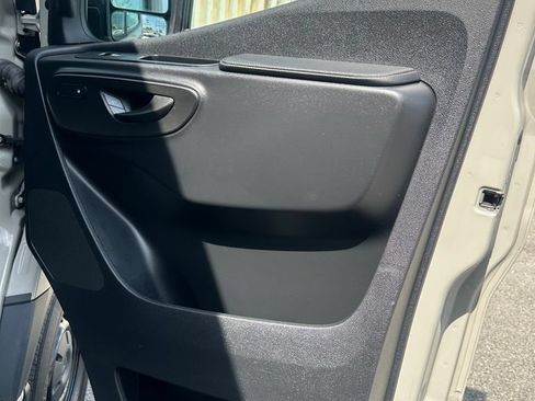 Used 2023 Mercedes-Benz Sprinter 2500 image 30