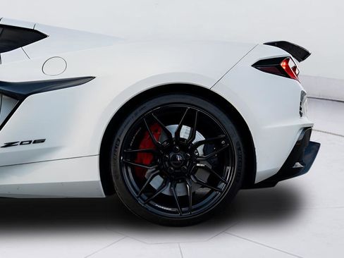 Used 2024 Chevrolet Corvette Z06 w/ Stealth Interior Trim Package image 26