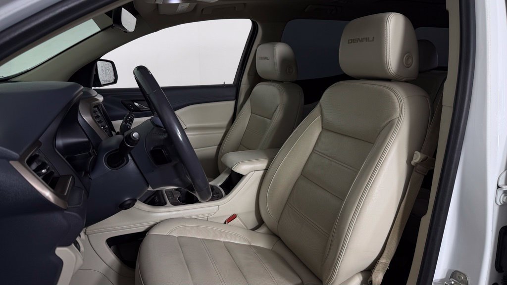 Used 2020 GMC Acadia Denali AWD/4WD image 17