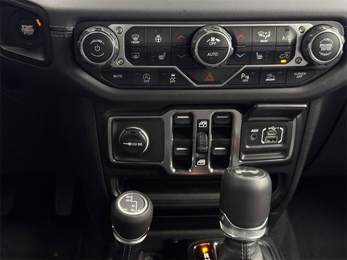 New 2025 Jeep Wrangler Sahara image 16