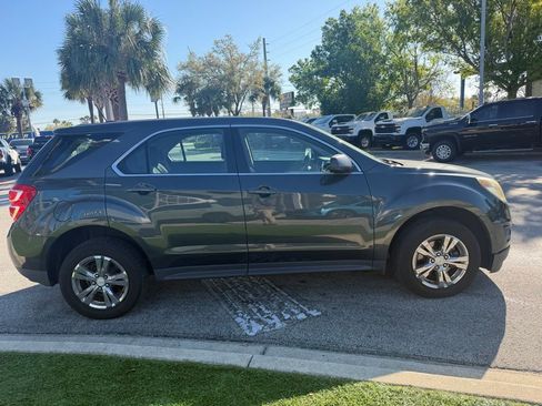 Used 2017 Chevrolet Equinox LS image 3