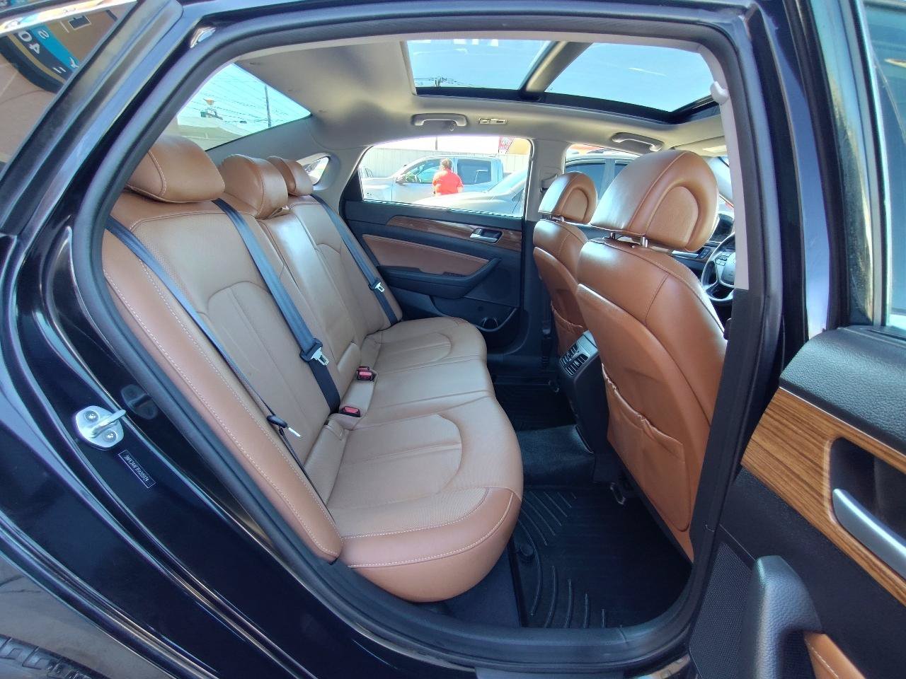 Used 2015 Hyundai Sonata Limited w/ Option Group 06 FWD image 44