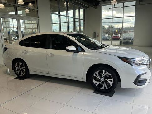 Used 2023 Subaru Legacy Premium image 6