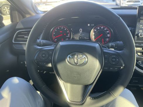 Used 2024 Toyota Camry XSE w/ Navigation Package image 40