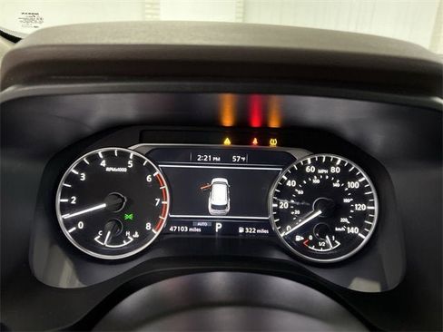 Used 2023 Nissan Rogue S image 12