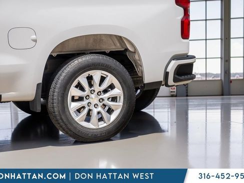 Used 2022 Chevrolet Silverado 1500 Custom RWD image 31