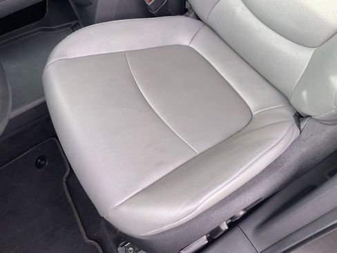 Used 2024 Toyota Sienna XLE image 23