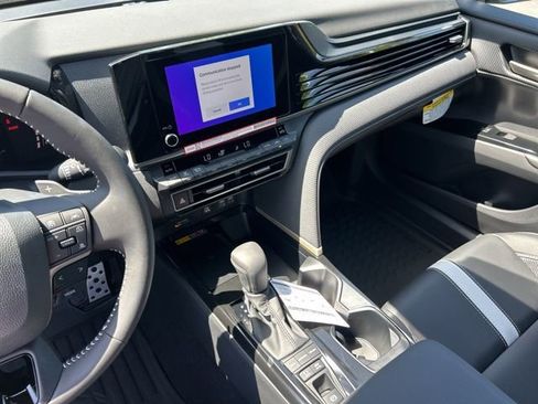 New 2026 Toyota Camry SE FWD image 29