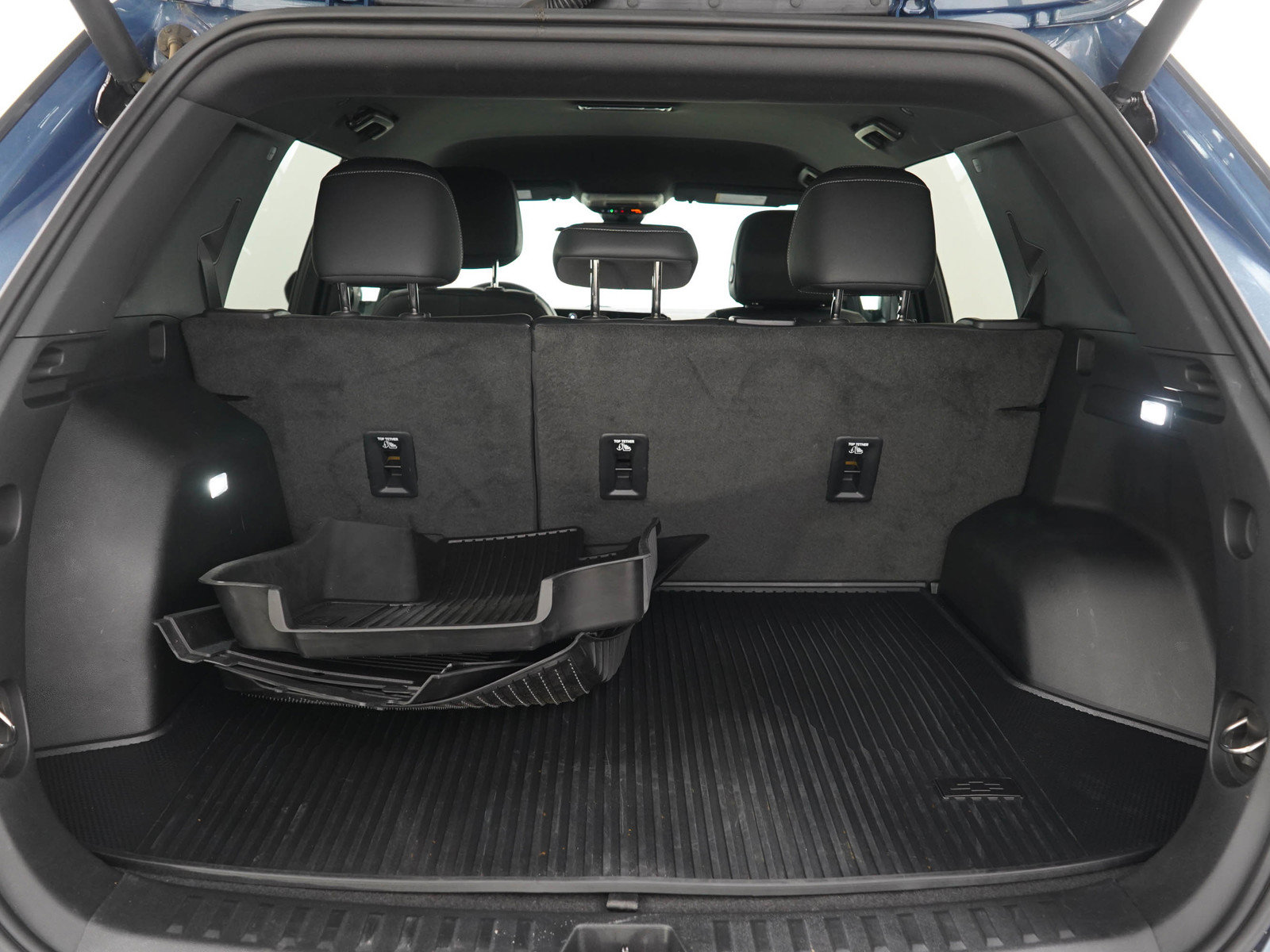 Used 2025 Chevrolet Equinox LT w/ Convenience Package II FWD image 9
