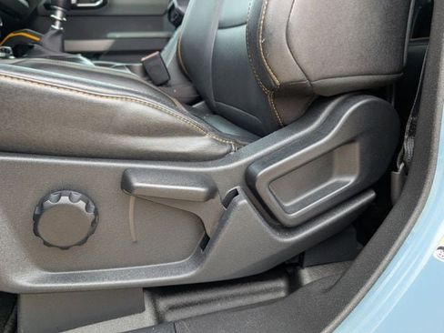 Used 2023 Ford Bronco Badlands image 24