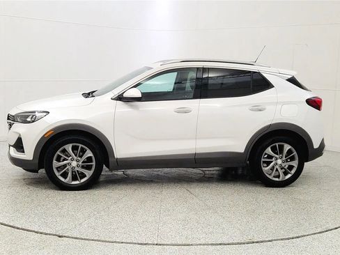 Used 2023 Buick Encore GX Essence w/ Experience Buick Package FWD image 4