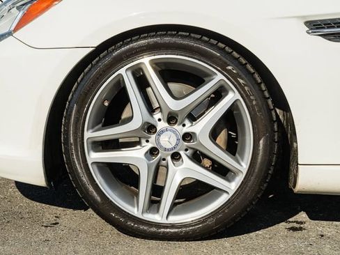 Used 2016 Mercedes-Benz SLK 300 image 16