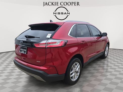 Used 2024 Ford Edge SEL w/ Convenience Package AWD/4WD image 5