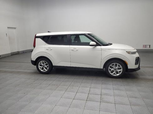 Used 2021 Kia Soul S image 11