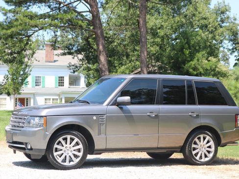 Used 2011 Land Rover Range Rover Supercharged AWD/4WD image 1
