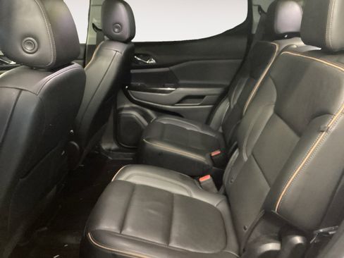 Used 2023 GMC Acadia AT4 w/ Technology Package AWD/4WD image 13