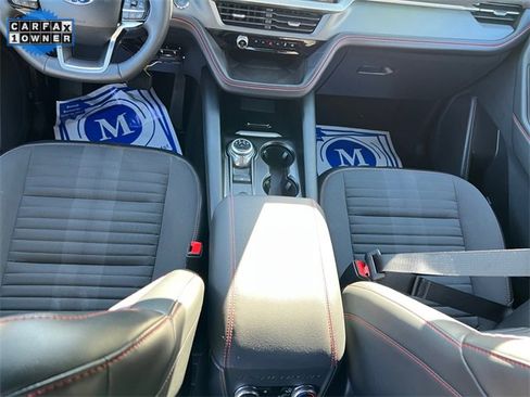 Used 2025 Ford Explorer ST-Line image 11