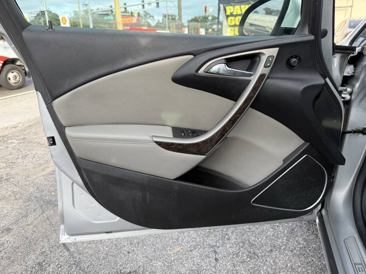 Used 2012 Buick Verano FWD image 10