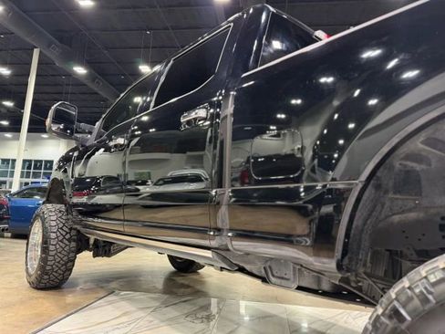 Used 2017 Ford F250 Platinum w/ Platinum Ultimate Package image 9