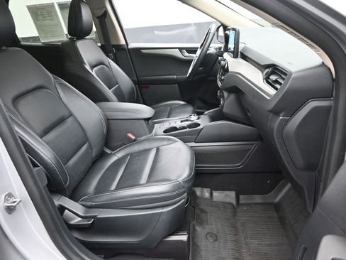 Used 2020 Ford Escape SE Sport image 7