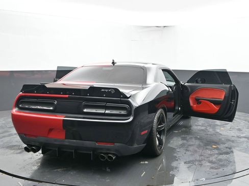 Used 2016 Dodge Challenger SRT Hellcat image 76