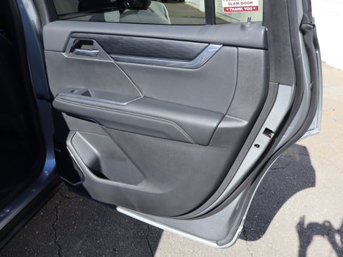 Used 2024 GMC Acadia Elevation w/ Black Edition image 34