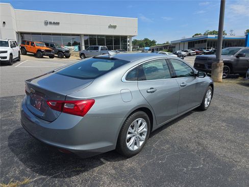 Used 2024 Chevrolet Malibu LT FWD image 3