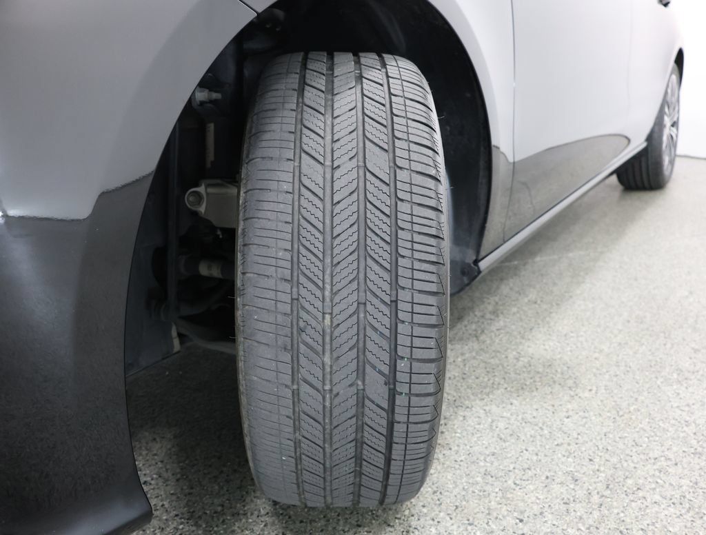 Certified 2023 Mercedes-Benz CLA 250 4MATIC image 4