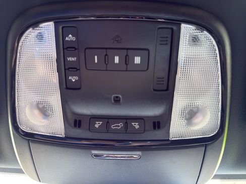 Used 2024 Dodge Durango R/T image 41