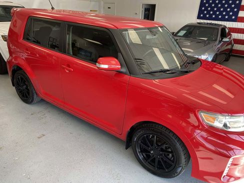 Used 2013 Scion xB image 3