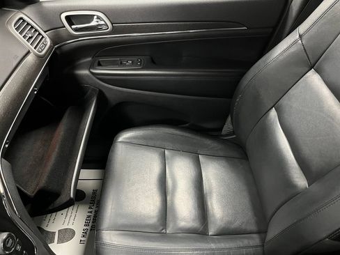 Used 2018 Jeep Grand Cherokee Limited AWD/4WD image 40