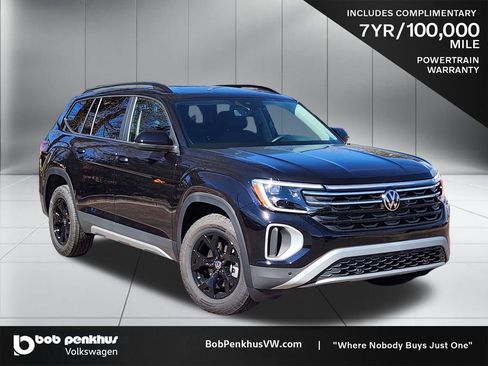 New 2026 Volkswagen Atlas Peak Edition AWD/4WD image 1