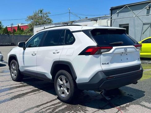 Used 2024 Toyota RAV4 XLE FWD image 8
