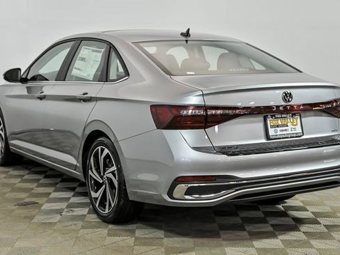 New 2025 Volkswagen Jetta SEL image 4
