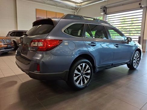 Used 2015 Subaru Outback 3.6R Limited AWD/4WD image 6