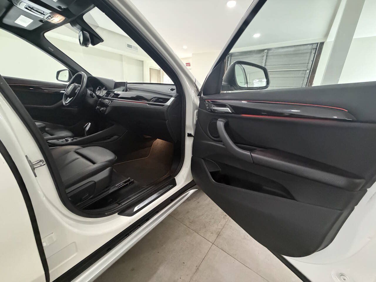 Used 2020 BMW X1 xDrive28i w/ Convenience Package AWD/4WD image 23