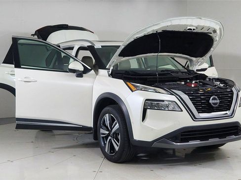 Certified 2023 Nissan Rogue SL w/ SL Premium Package image 9