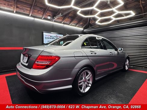 Used 2013 Mercedes-Benz C 250 Sedan image 3
