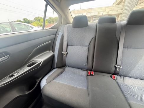 Used 2025 Nissan Versa SV FWD image 38