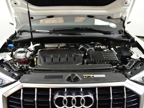 Used 2021 Audi Q3 2.0T Premium w/ Convenience Package image 17