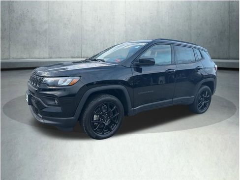 New 2026 Jeep Compass Latitude image 1