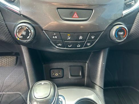 Used 2019 Chevrolet Cruze LS w/ LS Convenience Package FWD image 19