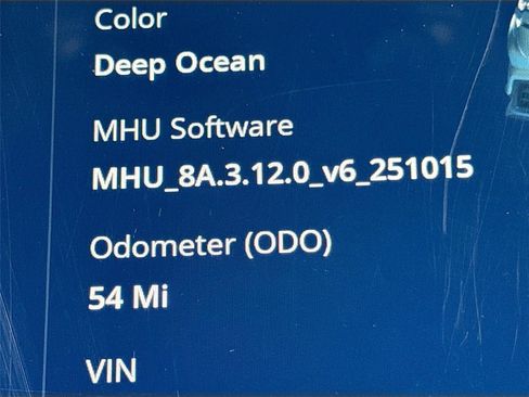 New 2025 VinFast VF 8 Plus AWD/4WD image 12